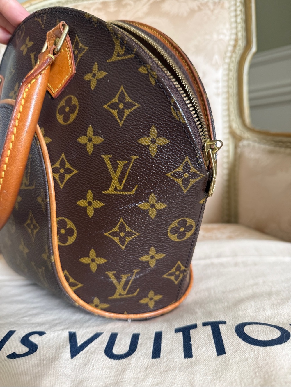 Louis Vuitton Brown Monogram Ellipse Bag - Picture 15 of 16